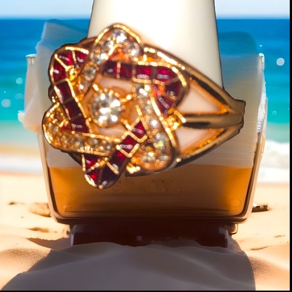 Rose Gold Celtic knot 6 Pt Star W/Red & White Sapphire W/Crystal in Center Ring - Picture 2 of 10